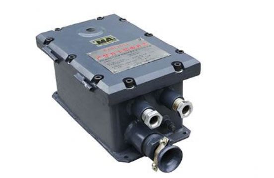 點(diǎn)擊查看詳細(xì)信息<br>標(biāo)題：礦用150W隔爆電源箱 閱讀次數(shù)：2165