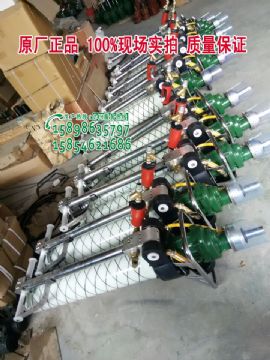 點(diǎn)擊查看詳細(xì)信息<br>標(biāo)題：發(fā)往山西太原MQT-120/2.3氣動(dòng)錨桿鉆機(jī)及配件 閱讀次數(shù)：2185